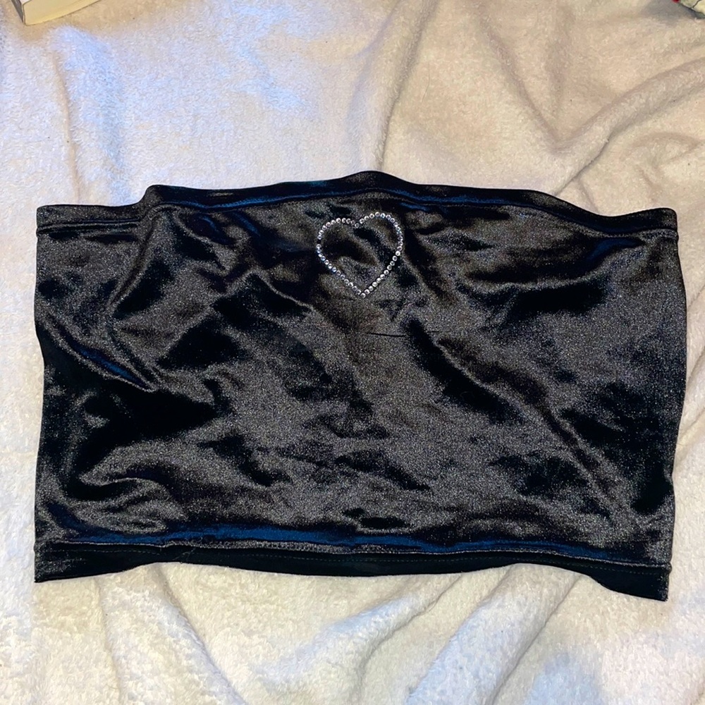 Black heart tube top 🖤